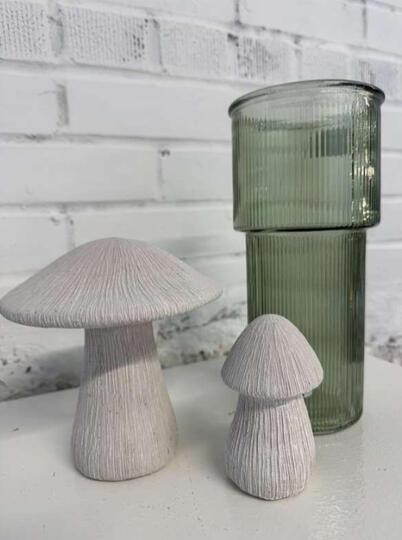 Cnampignon 911-009 . Vase 882-025 Nostalgia-Import